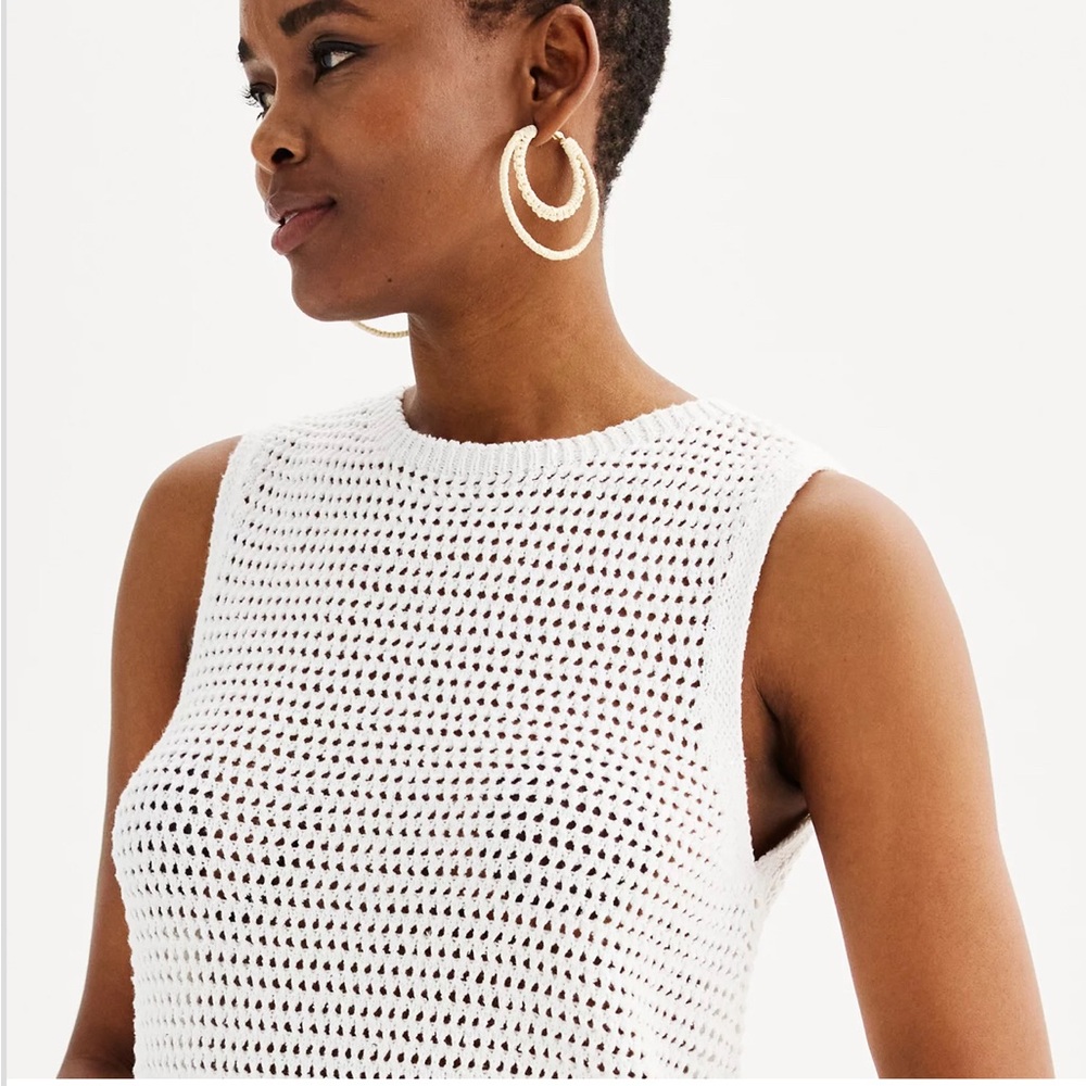 Elie Tahari White Crochet Sleeveless Sweater Small Sequin Knit Summer Top - Picture 3 of 7